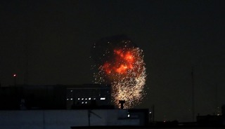 İran medyası: Tahran'da art arda patlama sesleri duyuldu