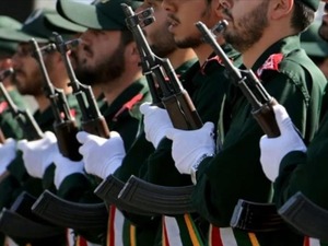 İran Devrim Muhafızları, İsrail'e ve ABD &uuml;slerine elektrik sağlayan &uuml;lkeleri hedef g&ouml;sterdi