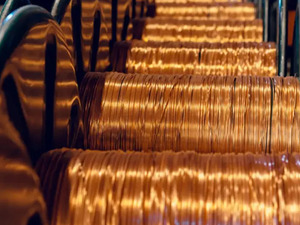 Son 3 ayın en d&uuml;ş&uuml;k seviyesi! Bakır fiyatları 12 bin doların altında