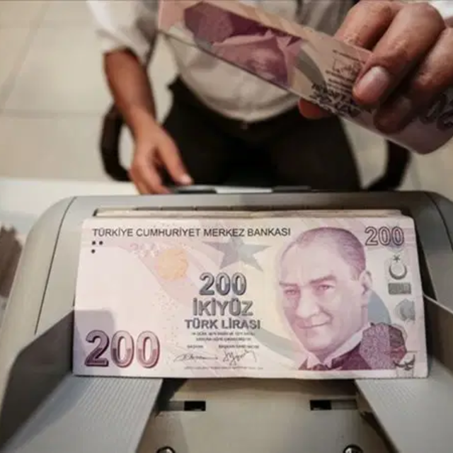 Faize B&uuml;y&uuml;k D&ouml;n&uuml;ş! TL Mevduat Patladı