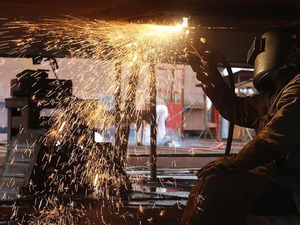 TCMB duyurdu! Reel kesim g&uuml;veni 8 ayın en d&uuml;ş&uuml;k seviyesinde