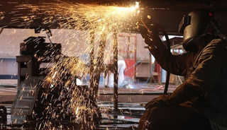 TCMB duyurdu! Reel kesim g&uuml;veni 8 ayın en d&uuml;ş&uuml;k seviyesinde