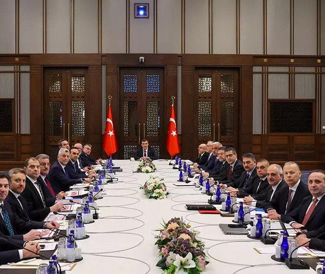 EKK'dan kritik mesaj! "T&uuml;rkiye şoklara karşı dayanıklılığını koruyor"