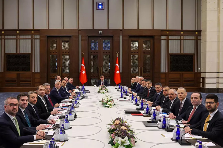 EKK'dan kritik mesaj! "T&uuml;rkiye şoklara karşı dayanıklılığını koruyor"