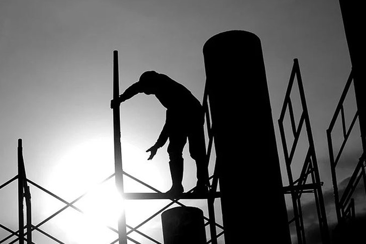 G&uuml;ven endeksi geriledi! İnşaat sekt&ouml;r&uuml;nde sert d&uuml;ş&uuml;ş