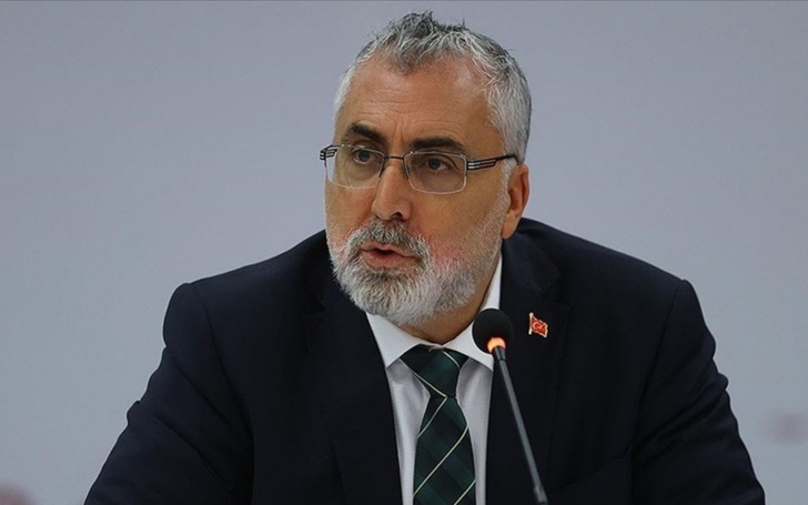 Bakan Işıkhan: " Gen&ccedil; n&uuml;fusta işsizlik 2005'ten beri en d&uuml;ş&uuml;k seviyesinde"