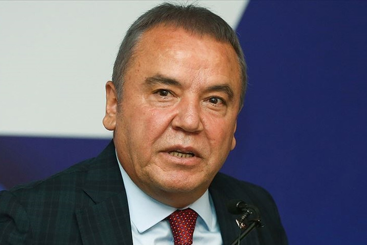 Muhittin B&ouml;cek'in şof&ouml;rleri g&ouml;zaltına alındı