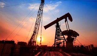 H&uuml;rm&uuml;z krizi petrol&uuml; y&uuml;kseltti, kar beklentileri arttı