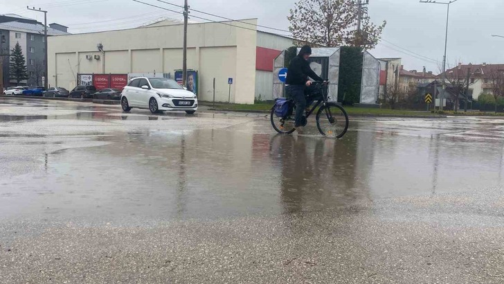 Bolu Valiliğinden sel ve su baskını uyarısı