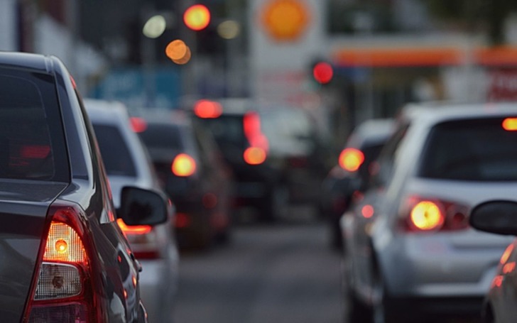 İstanbul'da sabah saatlerinde trafik yoğunluğu yaşanıyor