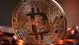 Bitcoin 66 bin dolarda tutunuyor! Uzmanlar tek bir rakamı işaret etti