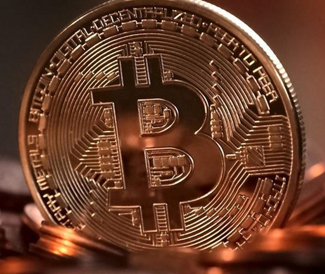 Bitcoin 66 bin dolarda tutunuyor! Uzmanlar tek bir rakamı işaret etti