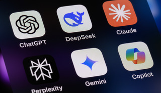 Apple&rsquo;dan Yapay Zek&acirc; Hamlesi: Siri&rsquo;ye Gemini ve Claude Geliyor