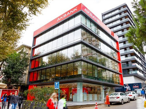 Akbank (AKBNK) takipteki alacaklarını sattı
