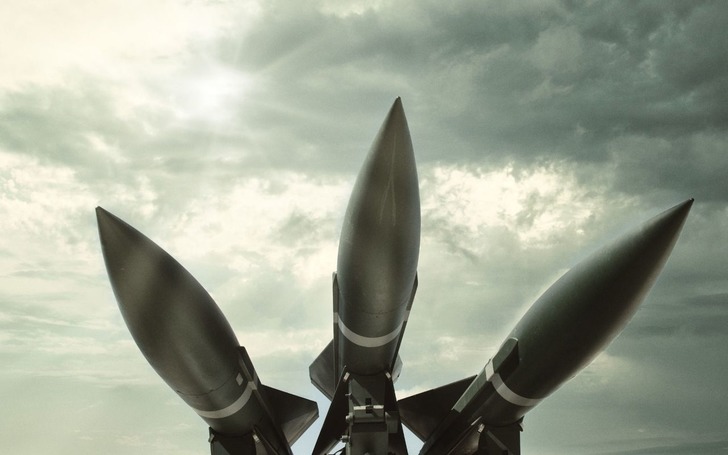 Japonya'dan bir ilk: İki &uuml;sse uzun menzilli f&uuml;zeler konuşlandırdı