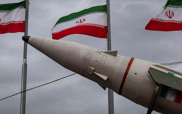 İran, T&uuml;rkiye&rsquo;ye f&uuml;ze atıldığı iddialarını yalanladı