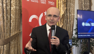 Bakan Şimşek '&Ouml;nemli fırsatlar yaratıyor' diyerek a&ccedil;ıkladı! 'Orta Doğudaki savaş..."