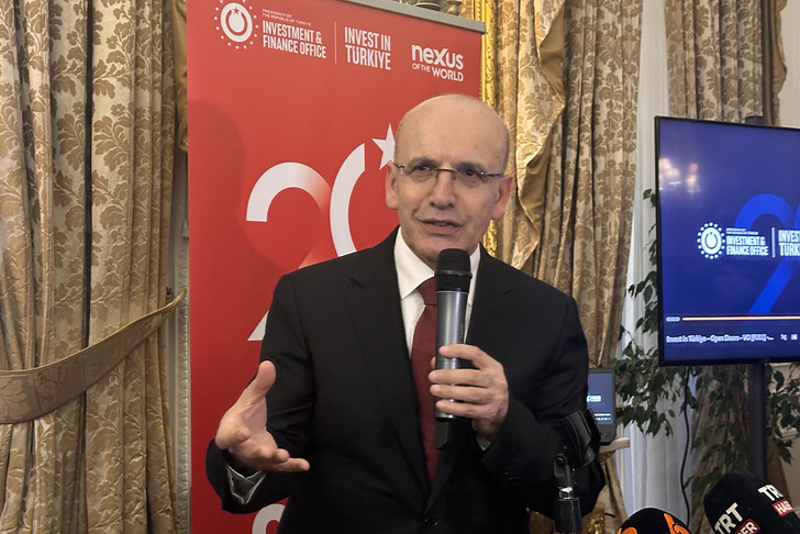 Bakan Şimşek '&Ouml;nemli fırsatlar yaratıyor' diyerek a&ccedil;ıkladı! 'Orta Doğudaki savaş..."