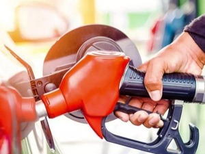 Almanya&rsquo;da akaryakıt fiyatları d&uuml;zenleme sonrası arttı