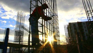 Konut piyasasından k&ouml;t&uuml; haber: Savaş, inşaat maliyetlerini de vurdu