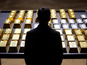 T&uuml;ketim devi altın ve g&uuml;m&uuml;şe kapıları kapattı: Artık &uuml;lkeye alınmayacak