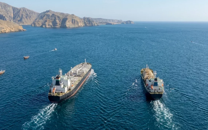 Hindistan'ın LPG tanker gemisi H&uuml;rm&uuml;z Boğazı'nı ge&ccedil;ti 