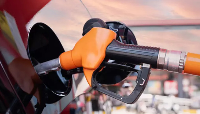 Motorine gece yarısı zam bekleniyor! Benzin ne kadar?