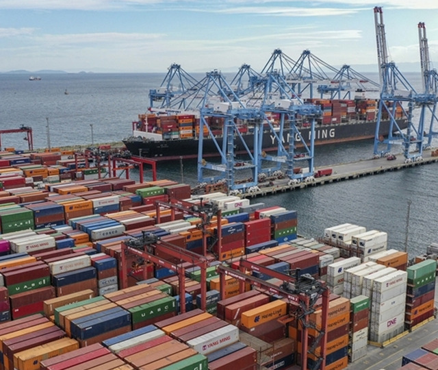 İhracatta avantajlı olacaklar! Bakanlıktan borsada işlem g&ouml;ren 22 şirkete stat&uuml;