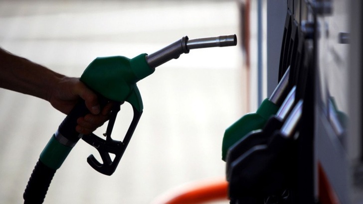 Ara&ccedil; sahiplerine k&ouml;t&uuml; haber! Akaryakıtta dev zam bekleniyor (6 Nisan 2026)