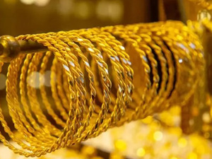 Altın fiyatları 10 Nisan 2026: Gram, &ccedil;eyrek, tam altın ka&ccedil; TL?