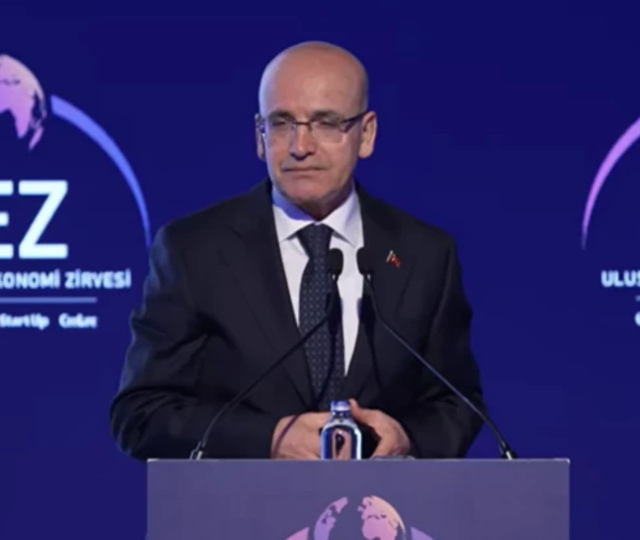 Bakan Şimşek: "Altın ekonomiye destek vermeye devam edecek"