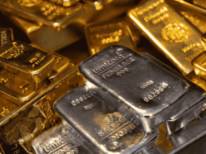 Değerli Metaller Rallisi S&uuml;r&uuml;yor: Altın 4.700, Platin 2.009 Dolar