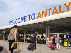 Antalya Havalimanı T&uuml;rkiye'nin en b&uuml;y&uuml;k ikinci havalimanı oldu