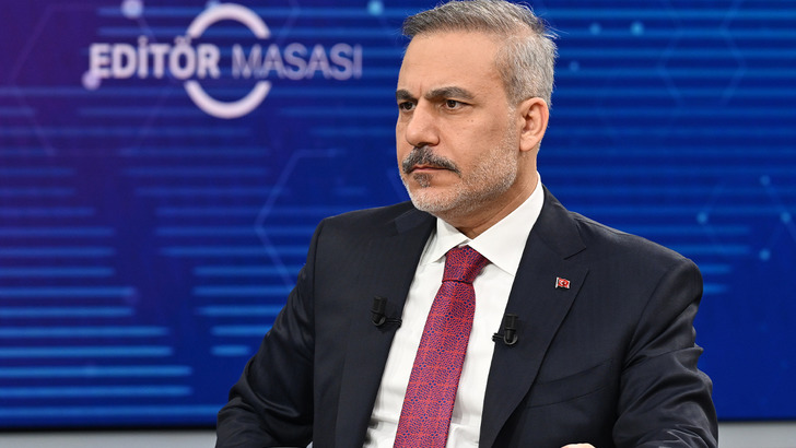 Bakan Fidan'dan H&uuml;rm&uuml;z uyarısı! "Ekonomiye y&uuml;k bindirir"