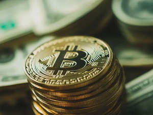 Bitcoin 72.000 dolarda direniyor, 75.000 dolar kritik eşik