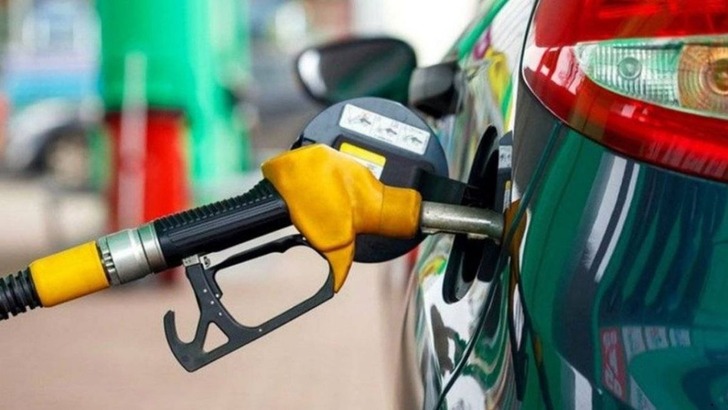 Motorine indirim geldi, tabela değişti (16 Nisan 2026 g&uuml;ncel akaryakıt fiyatları)