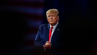 Trump&rsquo;tan yine tehdit: "Yeniden bombalamak zorunda kalacağız"