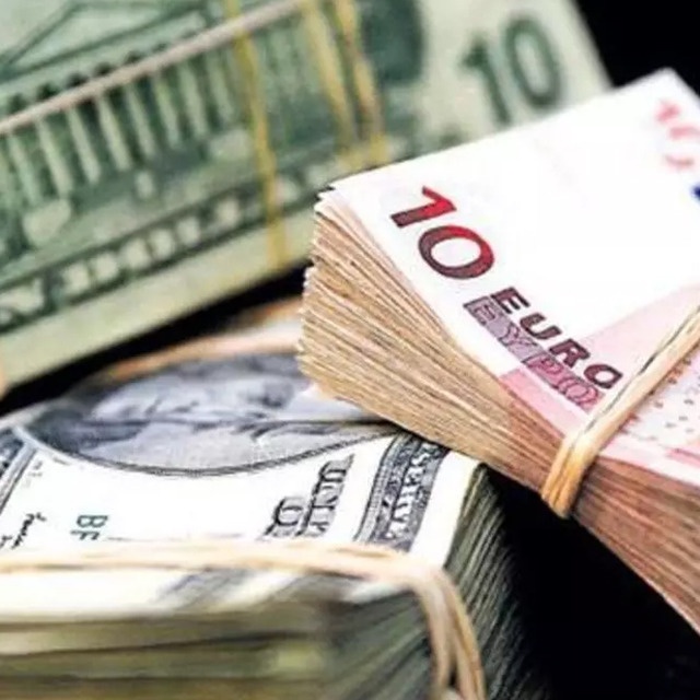 Dolar ve euro g&uuml;ne nasıl başladı? İşte alış-satış fiyatları