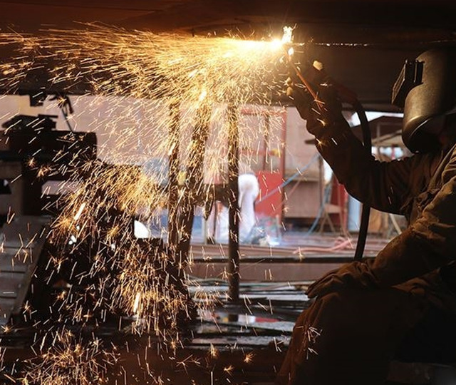 Reel kesim g&uuml;veni 98,6 ile 7 ayın en d&uuml;ş&uuml;k seviyesinde