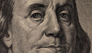 Reel sekt&ouml;r&uuml;n net d&ouml;viz a&ccedil;ığı kritik eşiği aştı, 200,2 milyar dolar oldu