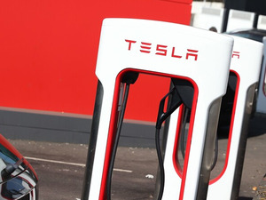 Tesla bilan&ccedil;osunu a&ccedil;ıkladı! K&acirc;r beklentiyi aştı