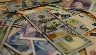 D&ouml;viz piyasasında son gelişmeler: G&uuml;ncel dolar ve euro fiyatları