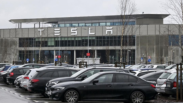 Direksiyon yok, pedal yok! Seri &uuml;retim başladı