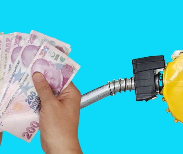 Akaryakıta &ccedil;ifte zam! Tabelalar gece yarısı değişiyor
