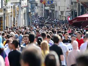 T&Uuml;İK a&ccedil;ıkladı! İşsizlik oranı martta geriledi