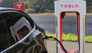 Tesla şarj fiyatlarına zam yaptı! &Uuml;cretler y&uuml;zde 5 y&uuml;kseldi